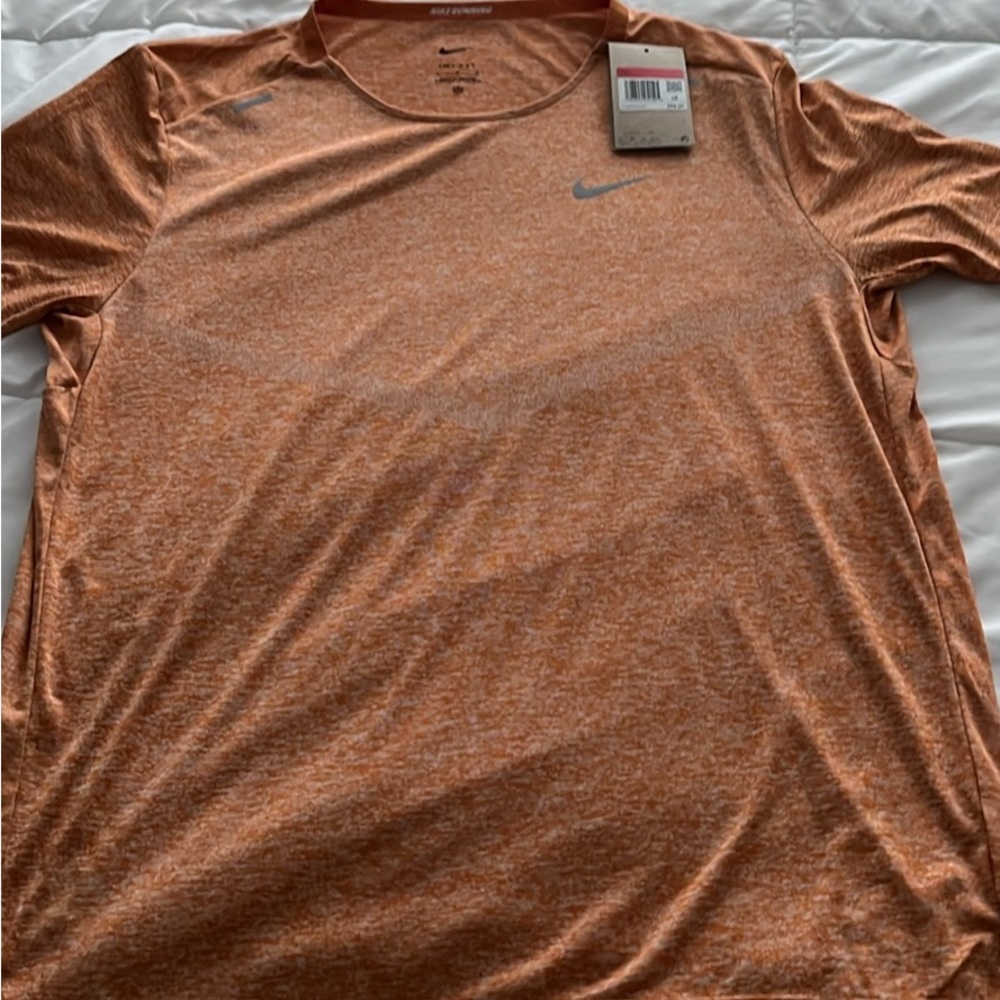 Nike running tshirt size large